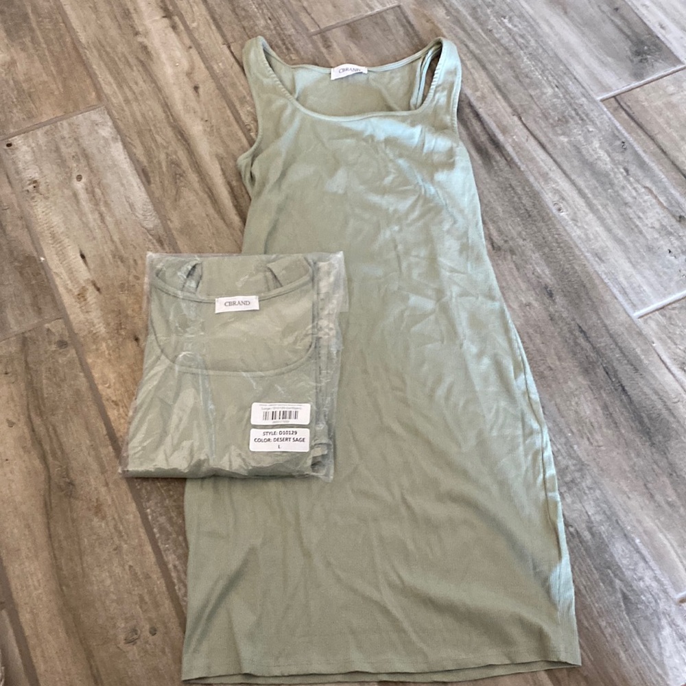 CBRAND size large green dress. Was too small for me.